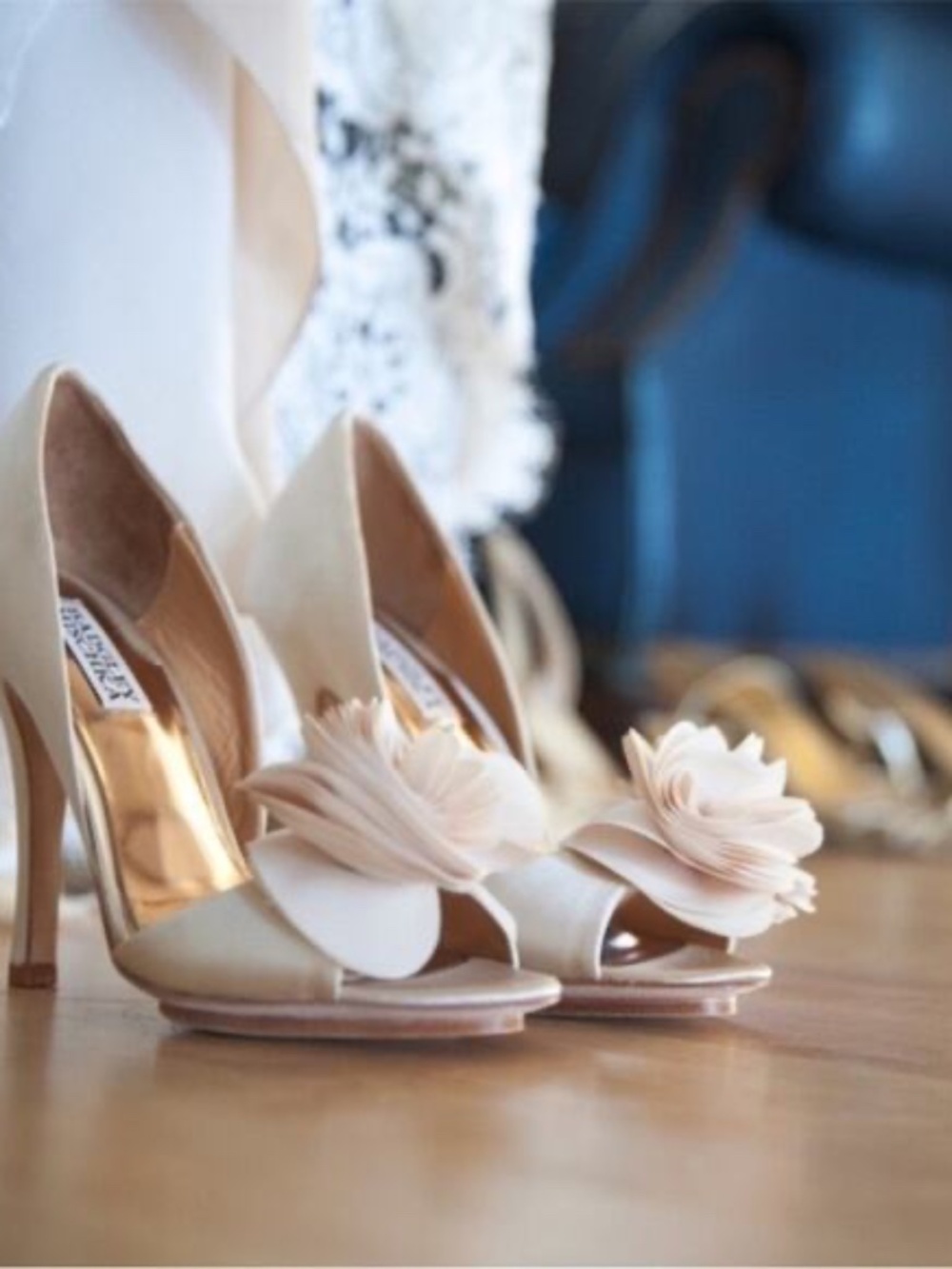 Badgley Mischka Champagne Pump Bridal Satin D'orsey Heel Wedding Cream Bride 7.5